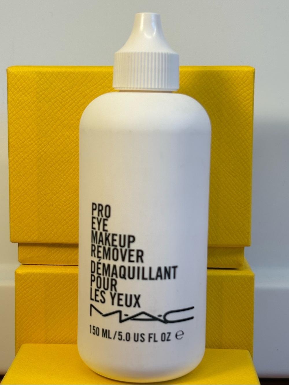 EXTREMELY RARE VINTAGE MAC Pro Eye Makeup Remover — White Bottle NEVER OPENED!!
